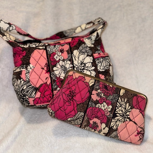 Vera Bradley Pink Quilted Shoulder Bag and matching wallet. - Picture 1 of 16